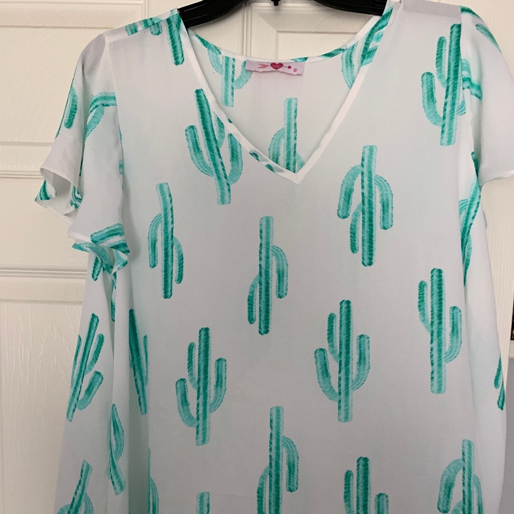 Women's cactus print top